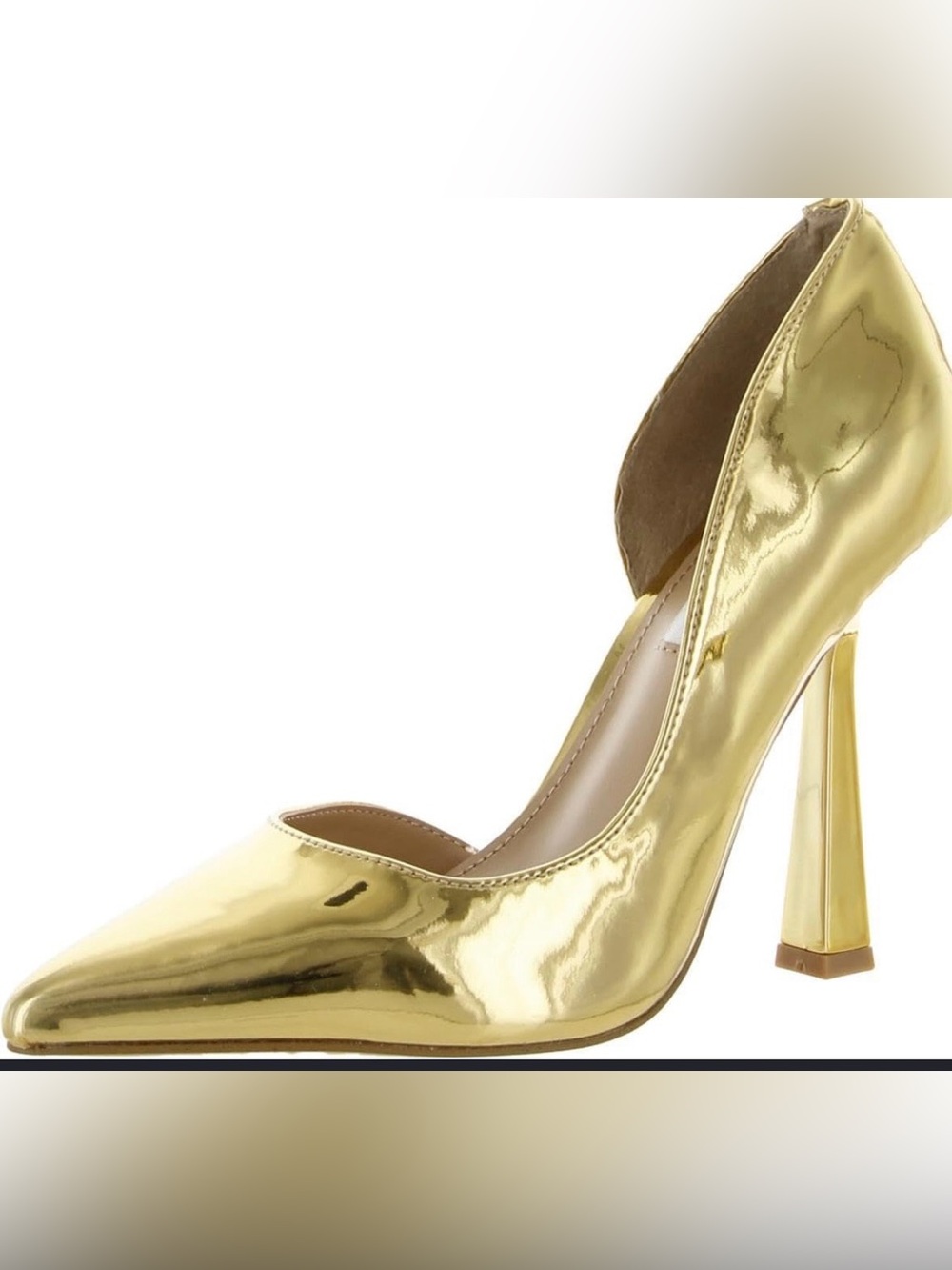 Steve Madden
Damzil Gold Patent Pointed-Toe Pump size 6,5